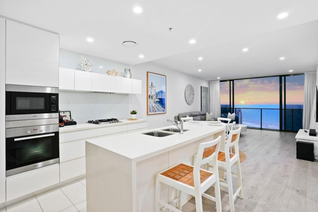 Oracle Tower 2 Luxury 33rd Flr Ocean Views * Gold Coast