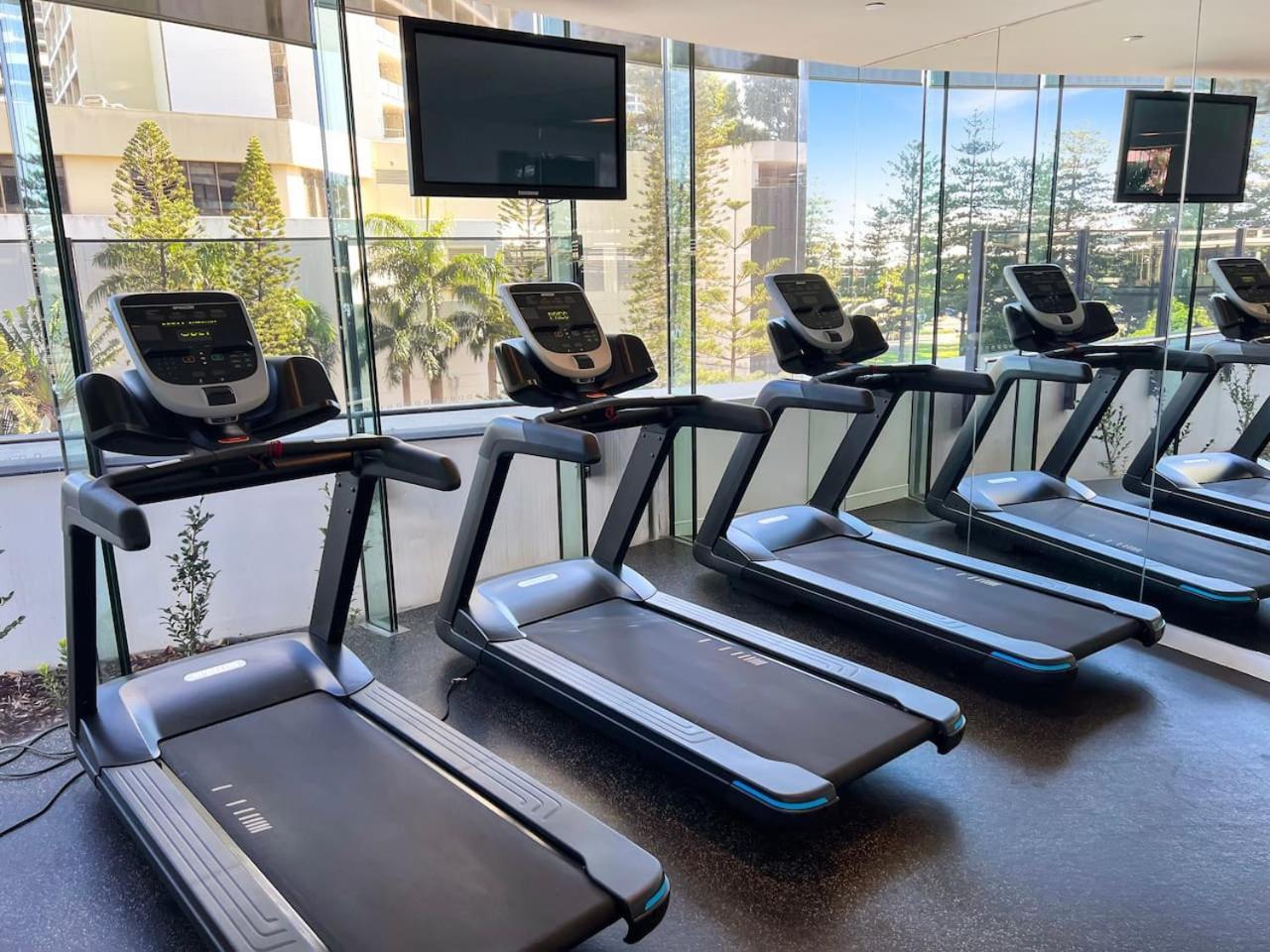 Oracle Tower 2 Luxury 33rd Flr Ocean Views Apartment Gold Coast