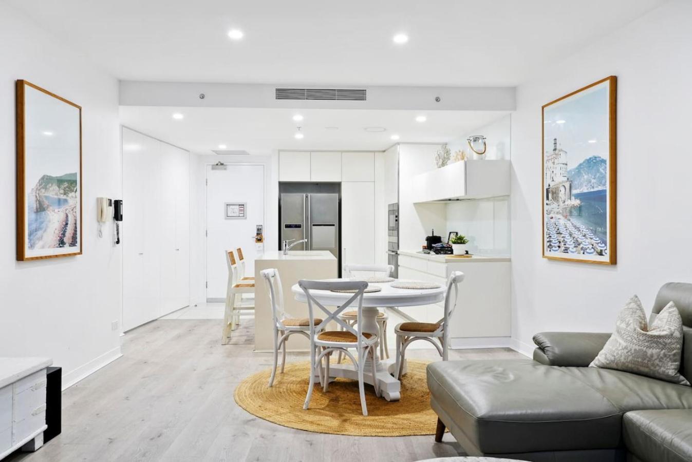 Oracle Tower 2 Luxury 33rd Flr Ocean Views Apartment *
