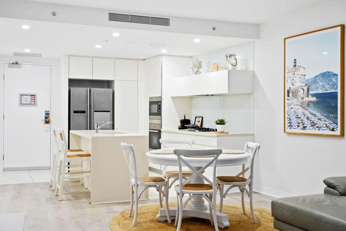 Apartment Oracle Tower 2 Luxury 33rd Flr Ocean Views Gold Coast