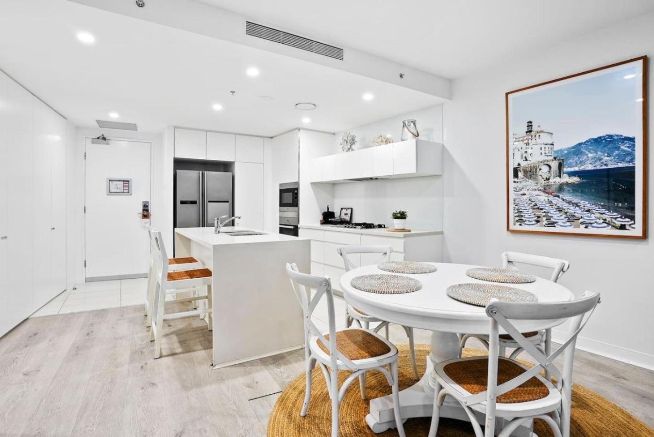 Apartment Oracle Tower 2 Luxury 33rd Flr Ocean Views *
